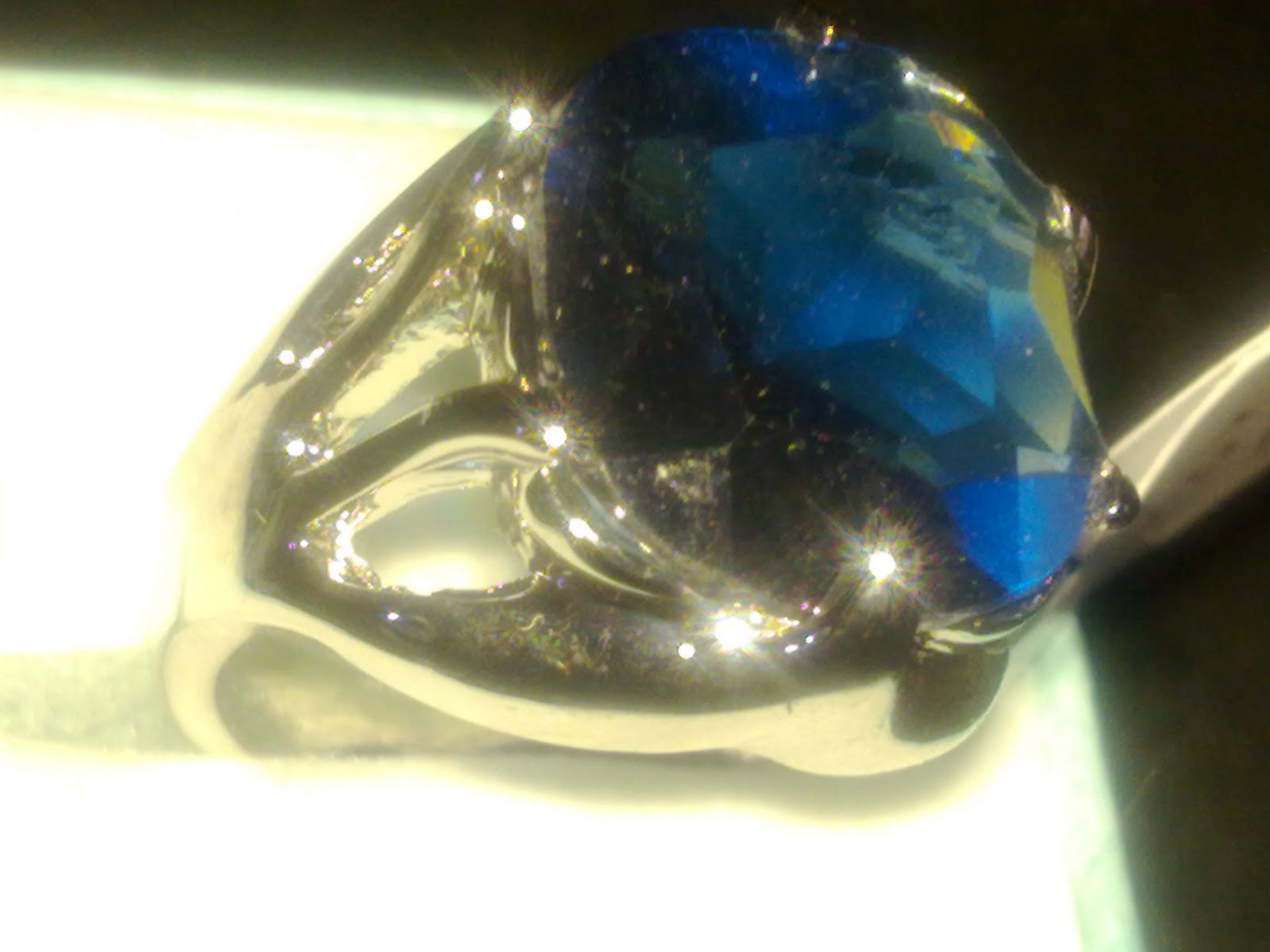 Anillo De Compromiso De Moissanita Con Halo De Cojín De 2 Ct Y