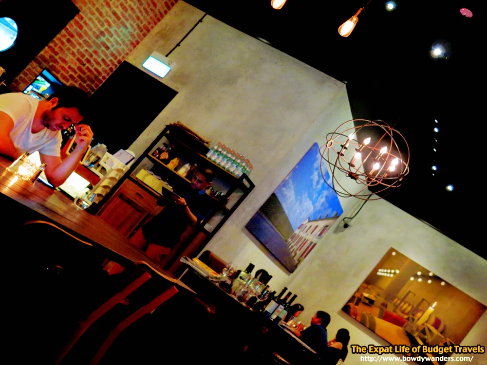 bowdywanders.com Singapore Travel Blog Philippines Photo :: Singapore :: Roosevelt's Diner & Bar, Outram Park