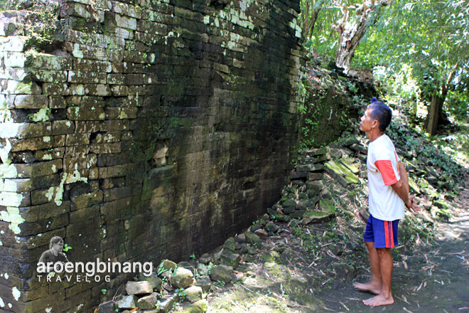 makam gunung kelir pleret