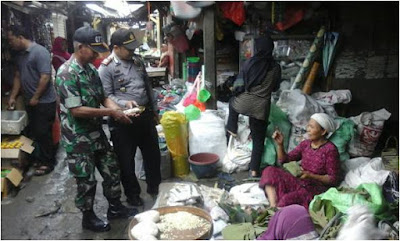 DANRAMIL SUKODONO MONITORING HARGA SEMBAKO MENJELANG PERGANTIAN TAHUN 2018