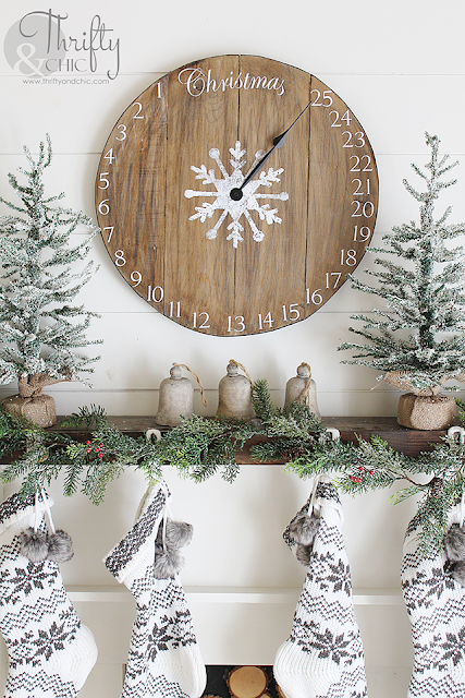 DIY wood clock christmas advent calendar! Easy and simple project!