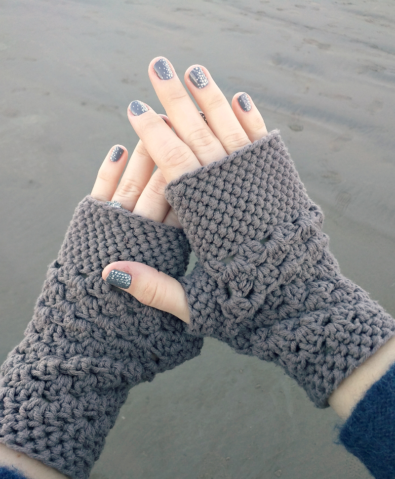 Fingerless Gloves Crochet Pattern A Chunky Easy Free Pattern