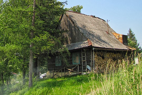 Drewniane domy na stokach Żabiej. Drewniane domy na stokach Żabiej.