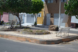 PRAÇA DA RUA LAGES PRECISANDO DE REFORMA