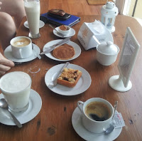 Desayuno en La Beduina, Colonia