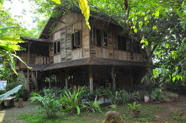 Rumah Pohon, Wisata Indah di Bekasi BLOG INDONESIA