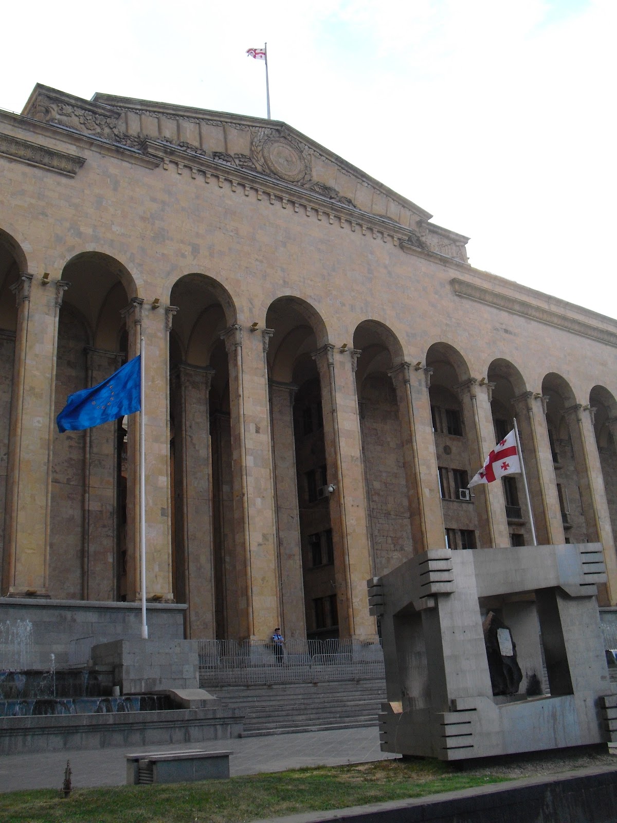 Метро руставели