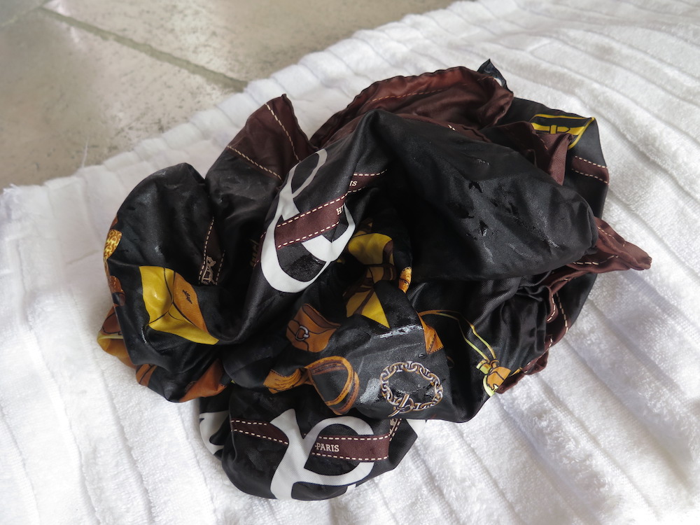 MaiTai's Picture Book How to wash your Hermes silk scarf