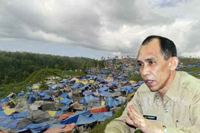 Kemenkumhan Agendakan Pertemuan Dengan Pemprov Maluku Bahas Gunung Botak Ambon, Malukupost.com - Kementrian Hukum dan Hak Asasi Manusia (HAM) mengagendakan rapat bersama Kementrian ESDM, Gubernur Maluku, Plt Bupati Buru Juhana Soedradjat, dan instansi terkait baik di lingkup Pemerintah Provinsi (Pemprov) Maluku maupun Pemerintah Kabupaten Buru. "23 November kita akan rapat di Jakarta terkait gunung botak di Kementrian Hukum dan HAM, dengan semua instansi terkait," ujar Gubernur Maluku Said Assagaff di Ambon, Rabu (16/11).