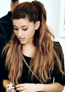 Znalezione obrazy dla zapytania ariana grande kucyk