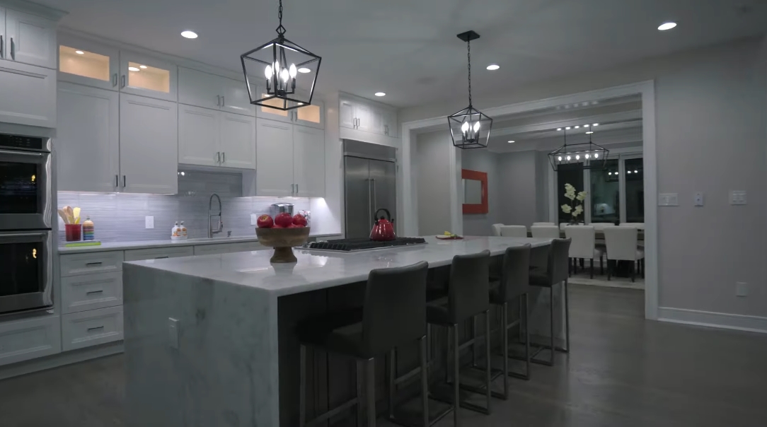 41 Interior Design Photos vs. 6 Minor Ct, Denville, NJ Luxury Home Tour
