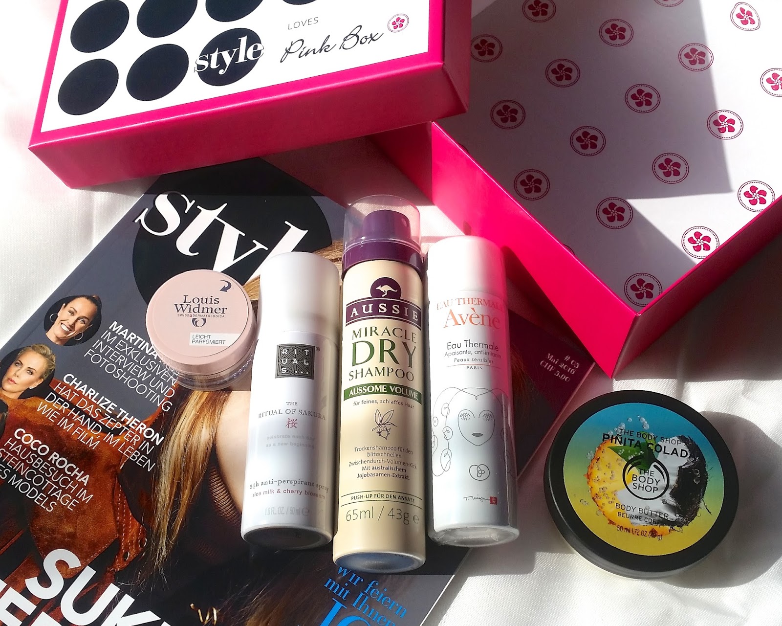 https://meinschminktisch.blogspot.ch/2016/05/style-loves-pink-box.html