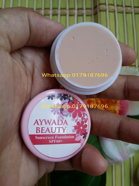 Whitening Sunscreen Foundation Aywada Beauty membantu hilangan pigmentasi dengan SPF60 PA +++ .Ia melembapkan kulit tanpa menyumbat liang pori dan membantu melindungi kulit daripada pencemaran dan habuk di sekeliling kita. Aywada Beauty Sunscreen Foundation SPF60++ pelindung matahari tekstur nipis, ringan dan lembut tidak menyebabkan jerawat , jeragat dan pori tersumbat. Cara Penggunaan: Sapukan ke seluruh muka dan leher 15 minit sebelum terdedah kepada cahaya matahari. Harga : 1 PCS 5 GRAM RM25 S/M..RM30 S/S..FREE POSLAJU WHATSAPP 0179187696 #aywadabeauty #sunscreenfoundation #foundationspf60 #aywadabeautyfoundation #sayajualfoundation #bazarpaknil #bazaarpaknil #sayajualkrimspf #sayajualkrim #readystockmalaysia #produkartismalaysia #produkkecantikanmalaysia