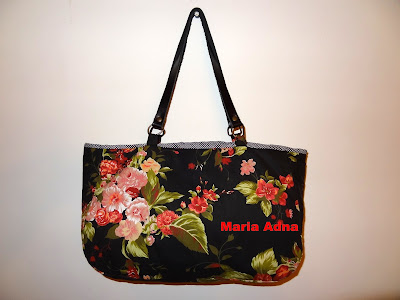 textile handbags, ファブリックのハンドバッグ, ткань сумка, 布包, bolso de tela, Borsa in tessuto, bolsa preta com flores, textile purse, textile bag, stoffhandtasche