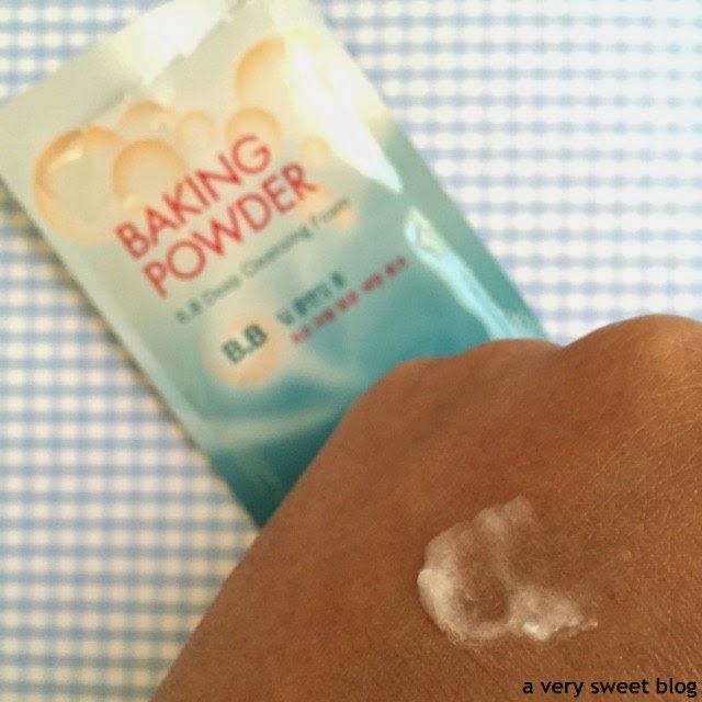 Etude House Baking Powder B.B. Deep Cleansing Foam Review A Very