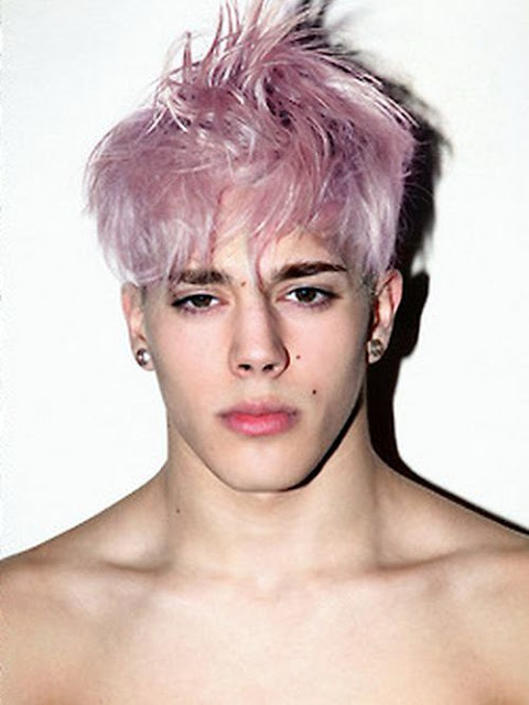pelo color rosa hombre 2017
