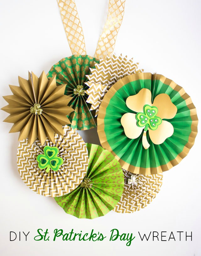 The prettiest St. Patrick's Day wreath you ever did see! The prettiest St. Patrick's Day wreath you ever did see!