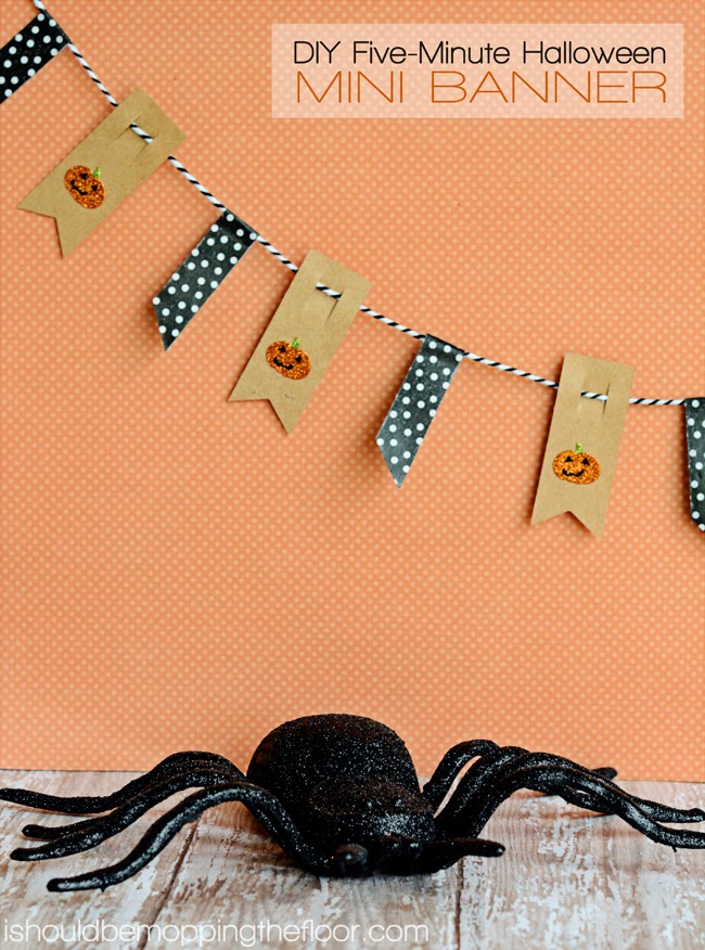 DIY Five-Minute Halloween Mini Banner | Simple and fun to hang anywhere and everywhere!