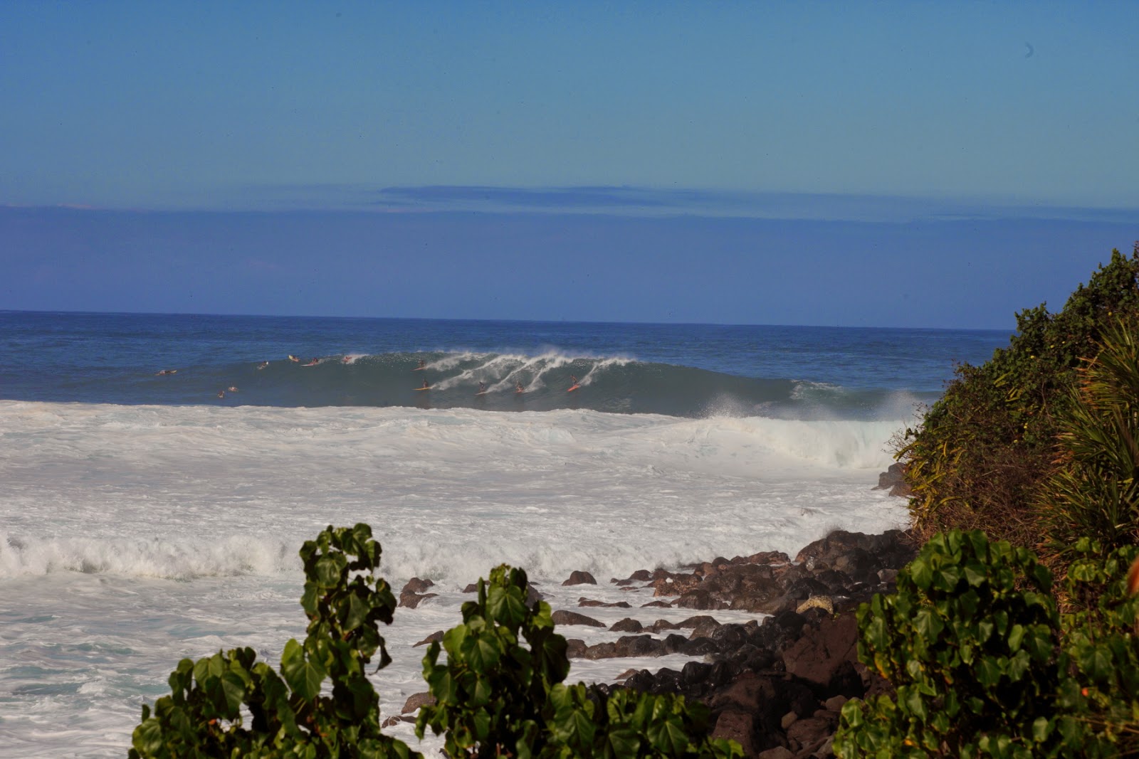 Capturing the Moment: Huge Surf- Waimea Big Wave Riders