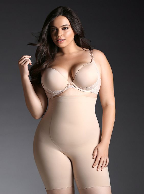 Plus Size Nude Modeling 82