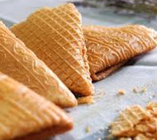 Kue Sapik Khas Sumatera Barat Kue Sapik Khas Sumatera Barat