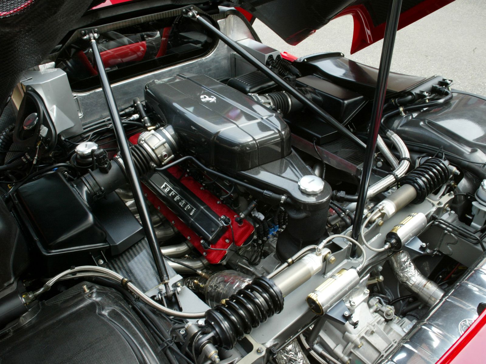 http://4.bp.blogspot.com/--bhivC9Q9RE/TcpaZdojVdI/AAAAAAAAA4w/JUxMg2Vut94/s1600/Ferrari-Enzo-044.jpg