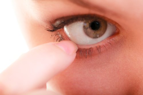 Avoir une alimentation équilibrée contre les yeux secs Avoir une alimentation équilibrée contre les yeux secs