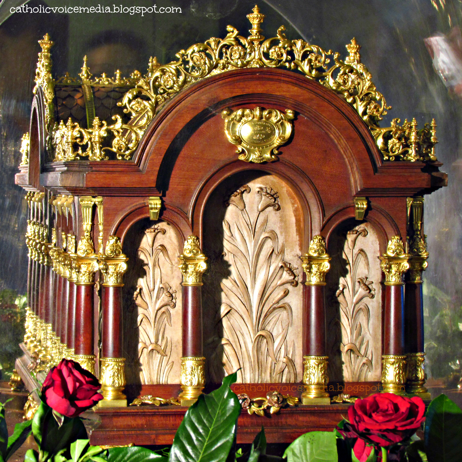 Catholic Voice Media The Relics of Saint Therese of the Child Jesus
