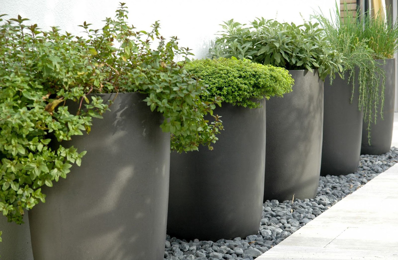 Patio planter pots. large outdoor flower pots copper rolled rim ...