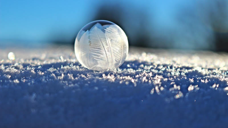 Frozen Soap Bubbles 2