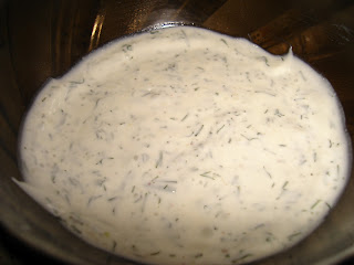 Sos de smantana si usturoi