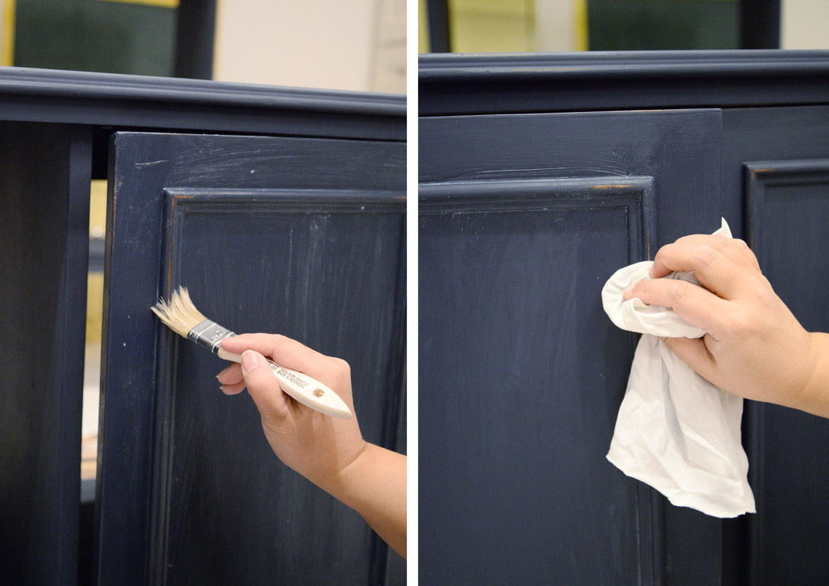 How to use chalk style FAT Paint on navy bookcase | Ramblingrenovators.ca