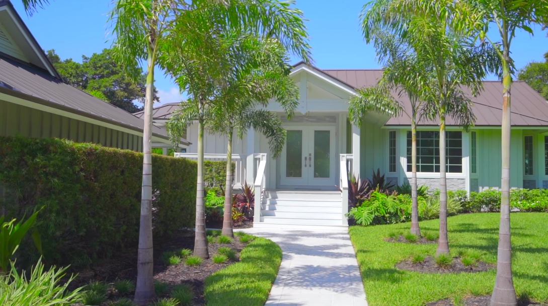 Tour 19 N River Rd, Stuart FL vs. 20 Interior Design Photos