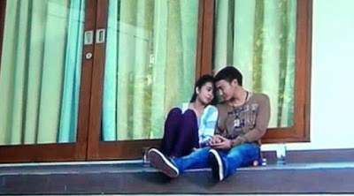 Michele Zudith dan Dimas Anggara Sedang Ciuman Michele Zudith dan Dimas Anggara Sedang Ciuman