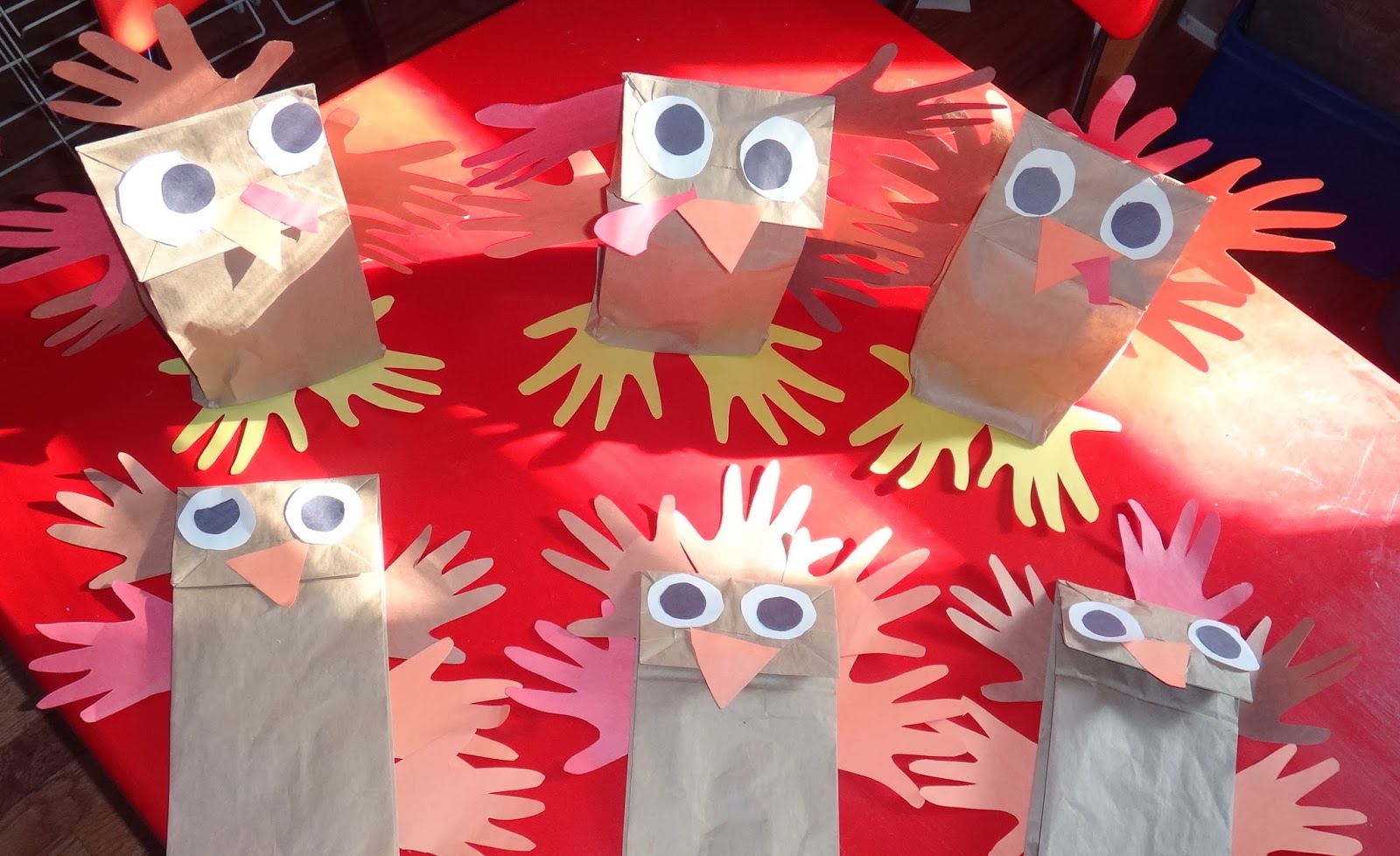 Little Stars Learning: Thanksgiving Paper Bag Puppet or Sitting Turkey