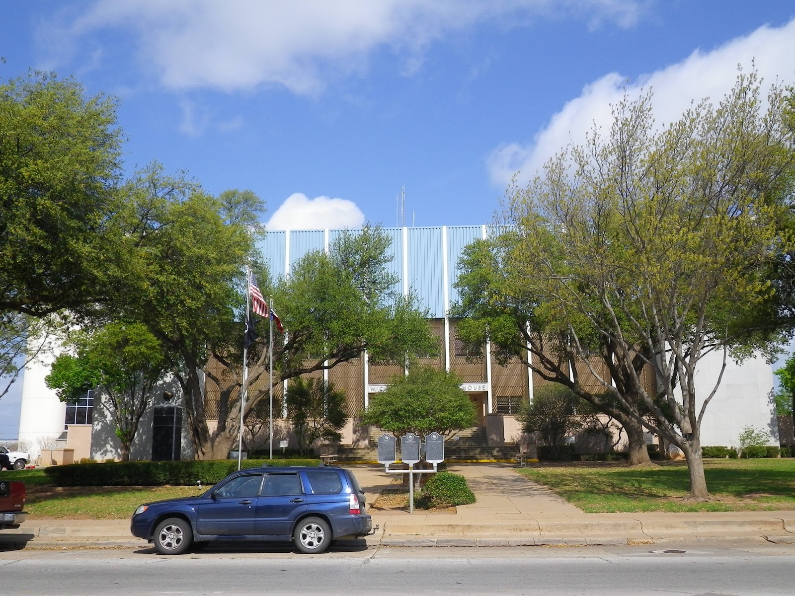 Texas Courthouse Tour SPRING BREAK TRIP 3/16 Seymour, Archer City