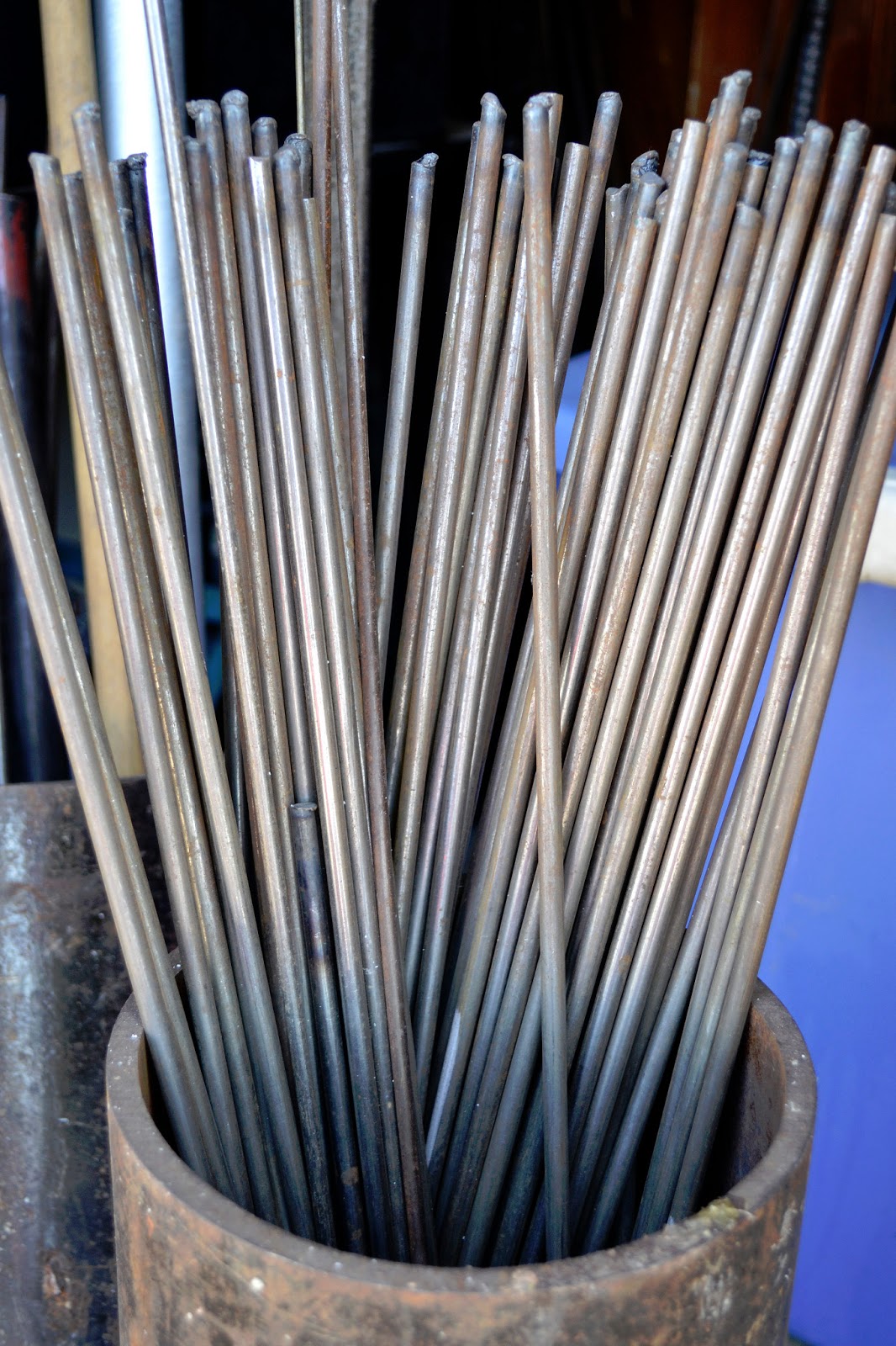 Tangible Daydreams Making metal loops in a coal