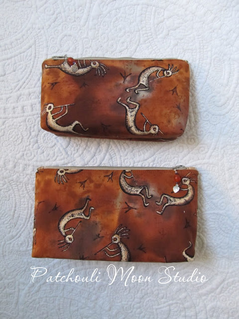 Patchouli Moon Studio~ Marilyn Zippered Cosmetic Bag