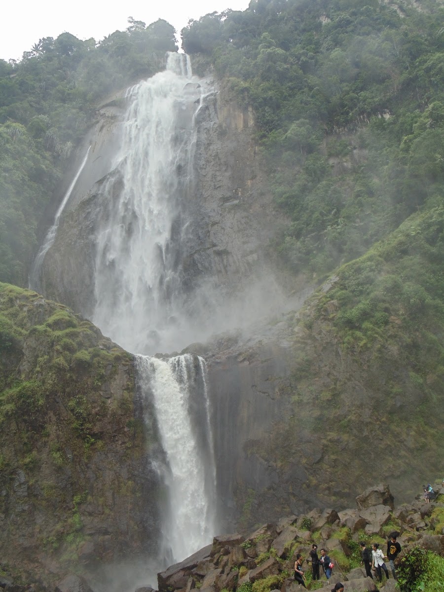 Keindahan Wisata Alam Sumatera Utara: BEDA AIR TERJUN PONOT DENGAN Keindahan Wisata Alam Sumatera Utara: BEDA AIR TERJUN PONOT DENGAN