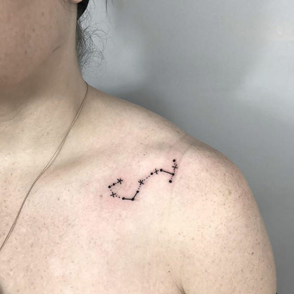 tatuagens femininas para a clavícula tatuagens femininas para a clavícula