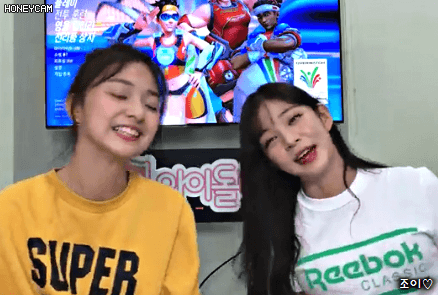 아이돌학교 결방대신 페이스북 생방송 몇몇 조합 움짤들.gif | 인스티즈