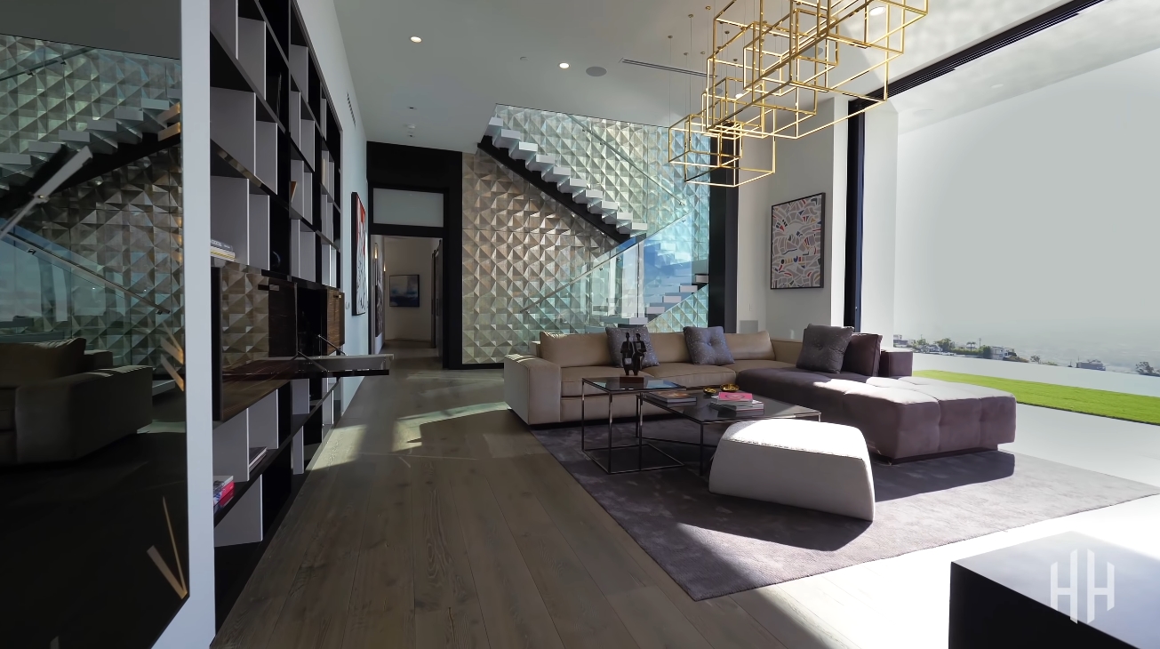 59 Photos vs. 1622 Viewmont Dr, Los Angeles vs. Luxury Mansion Interior Design Tour