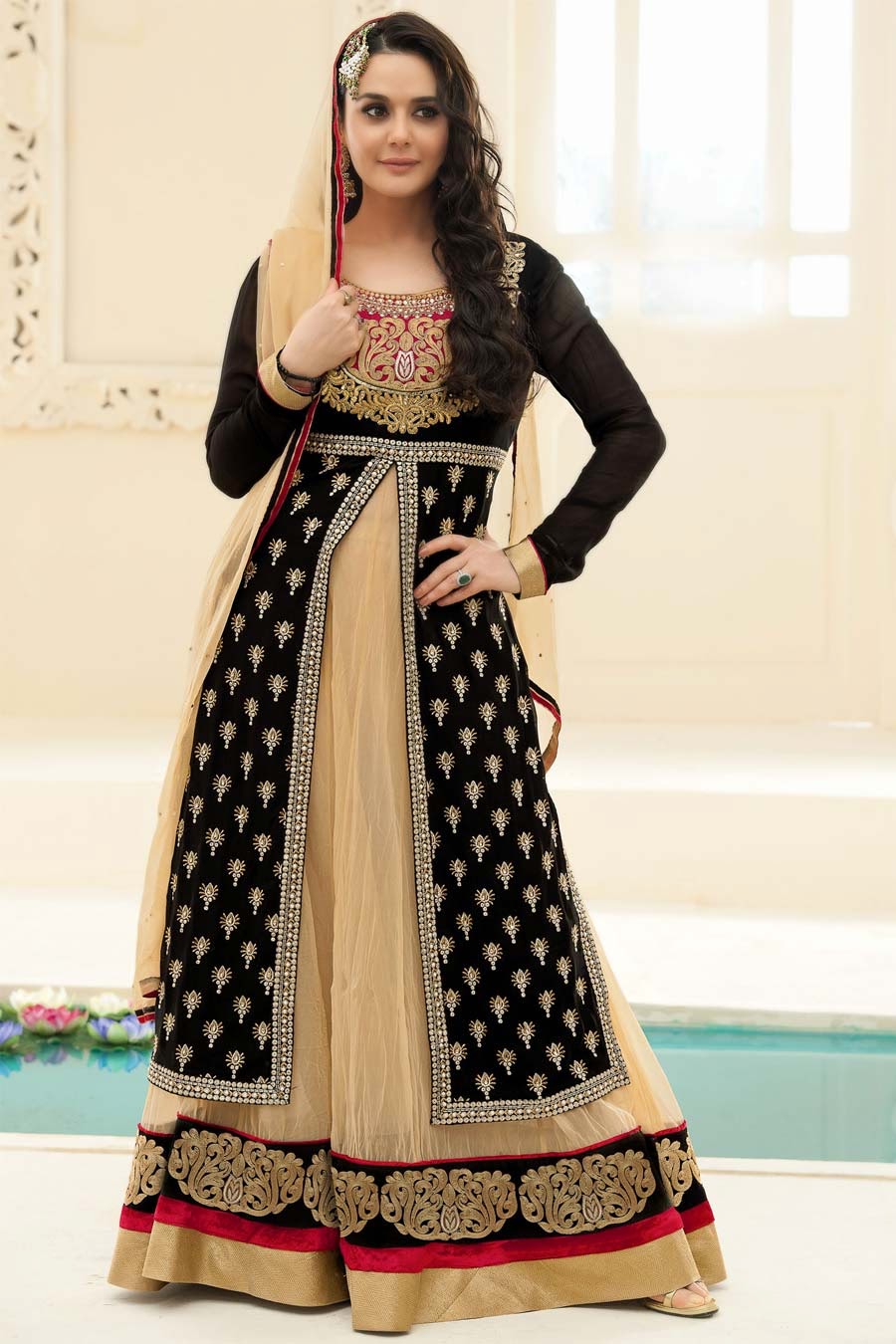 Preity Zinta In Designer Long Anarkali Salwar Kameez Pics 2014