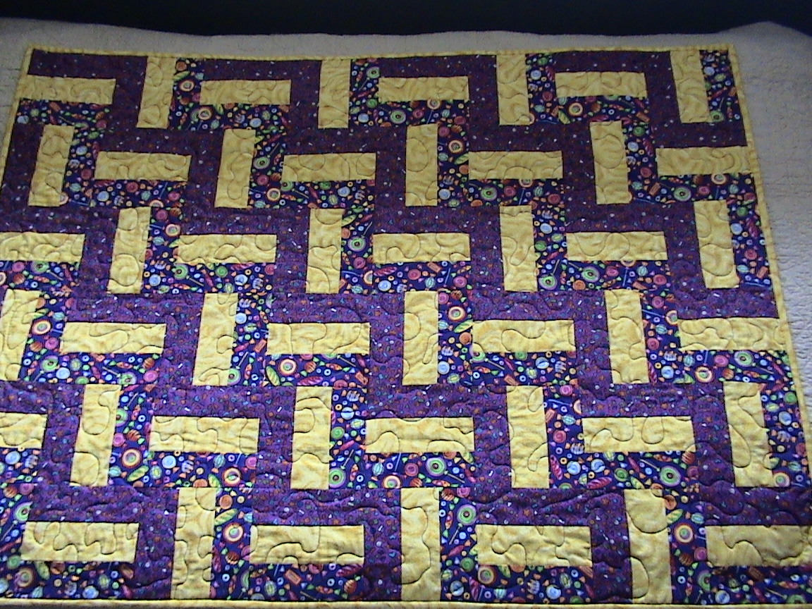 Piecemakers Rail Fence Quilt