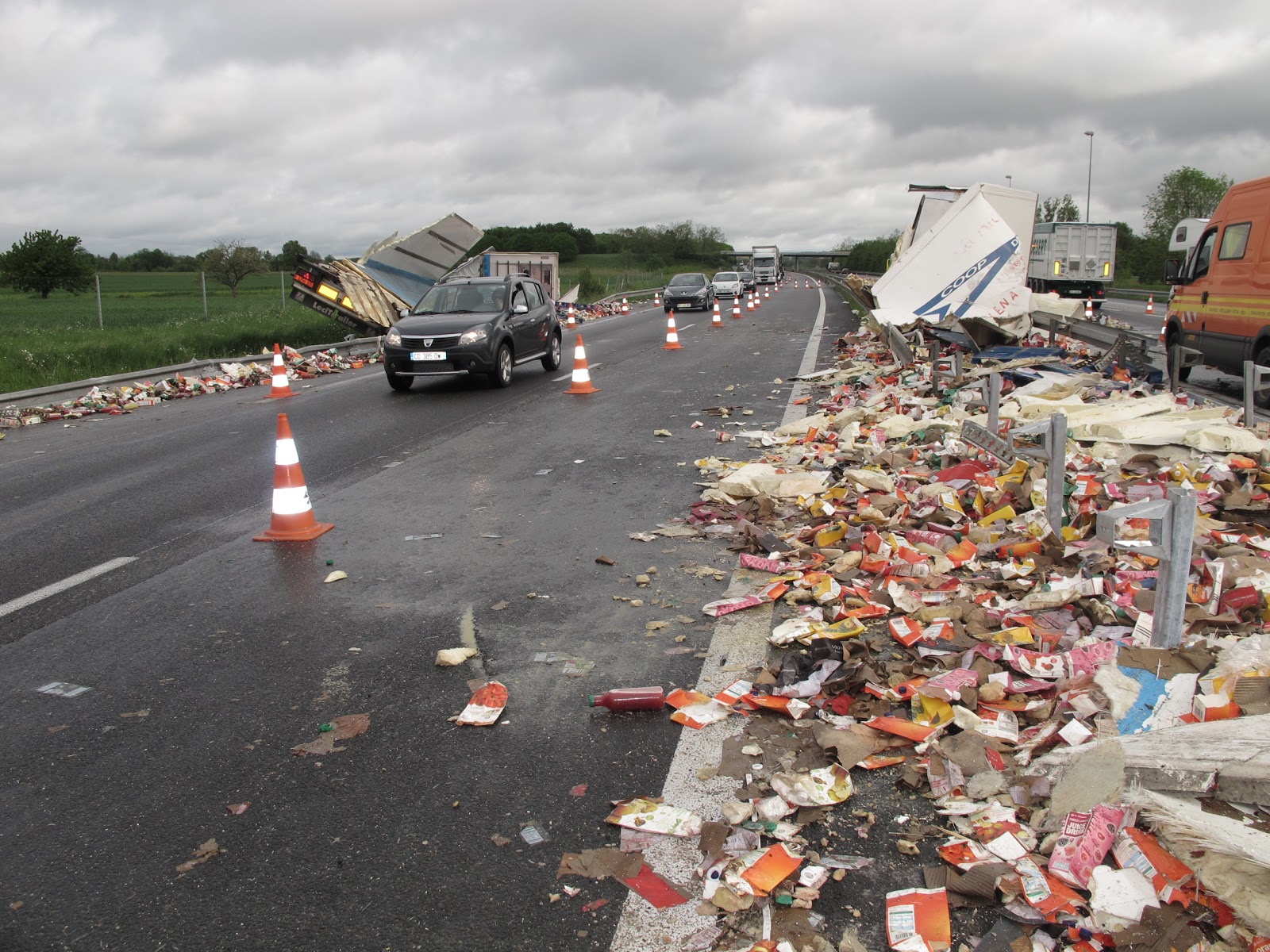Châtellerault blog Collisions en chaîne sur l'A10 un mort et un blessé