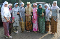 Kebaya Wisuda Muslim Kebaya Wisuda Muslim