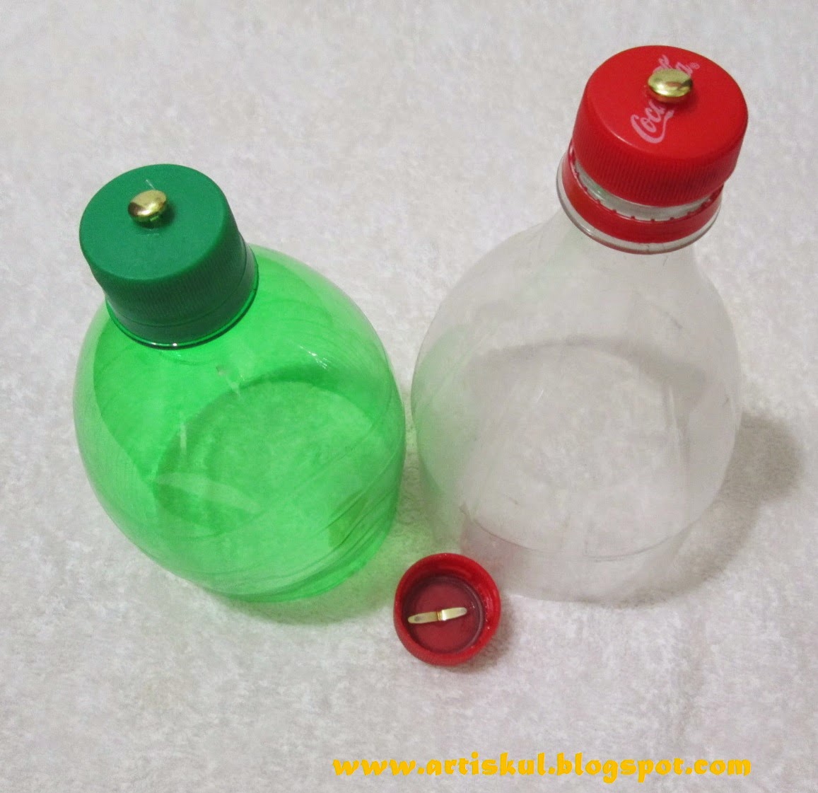 Art School: How to make Christmas Bells out of Plastic Bottles