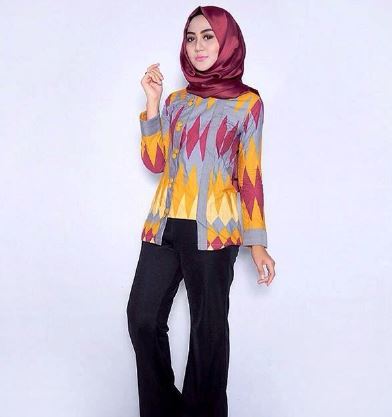 40 Contoh Model Kemeja Batik Desain Terbaik 2019 40 Contoh Model Kemeja Batik Desain Terbaik 2019
