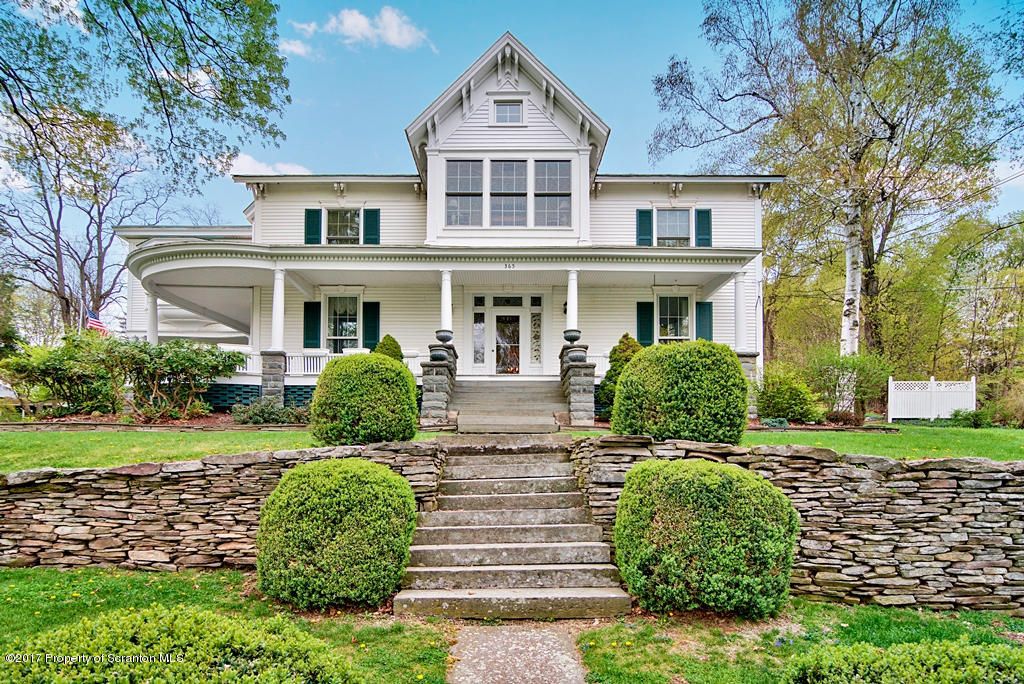 Sweet House Dreams 1860 Victorian in Montrose, Pennsylvania