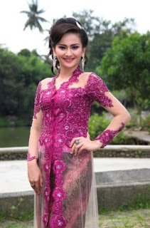 Kebaya Wisuda Warna Pink Kebaya Wisuda Warna Pink